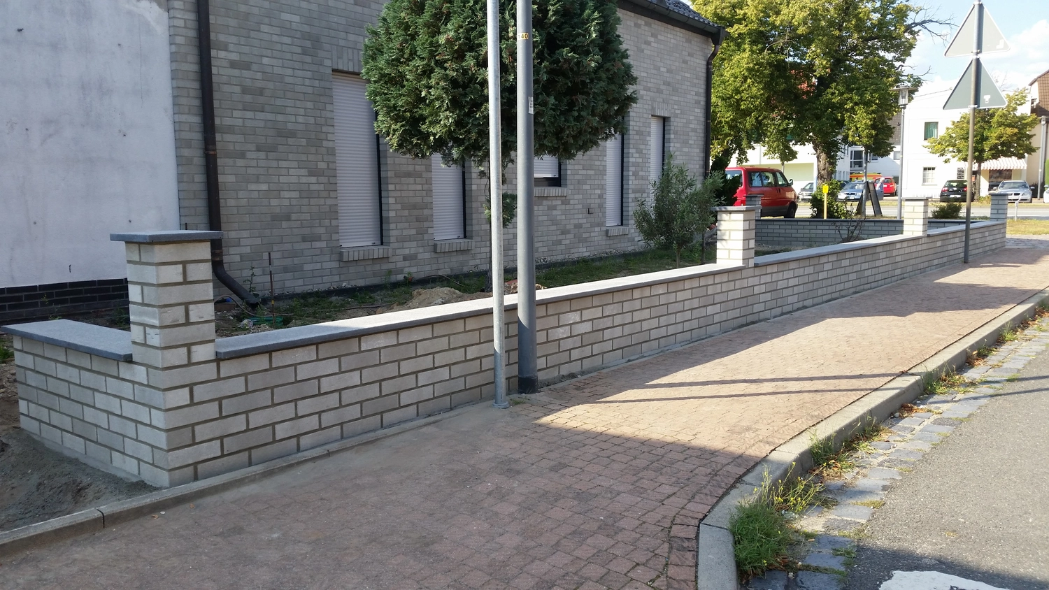 Albrecht Eschrich – Fassaden-Klinkerbau – ein Einfamilienhaus im Bau.